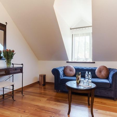 كراكوفيا Apartamenty W Dworku Cheval المظهر الخارجي الصورة