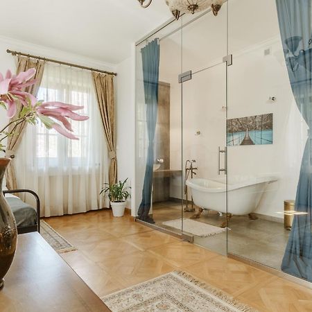 كراكوفيا Apartamenty W Dworku Cheval المظهر الخارجي الصورة