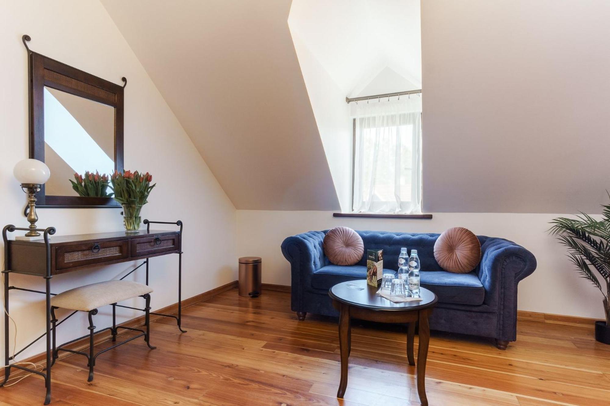 كراكوفيا Apartamenty W Dworku Cheval المظهر الخارجي الصورة
